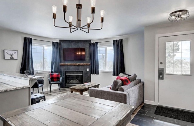 Spa Serenity, BBQ Fun, Scenic Mountain Views