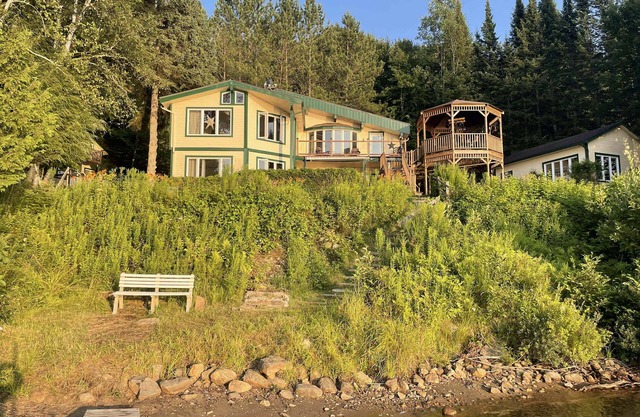 Spa & Waterfront - Chalet le Colibri