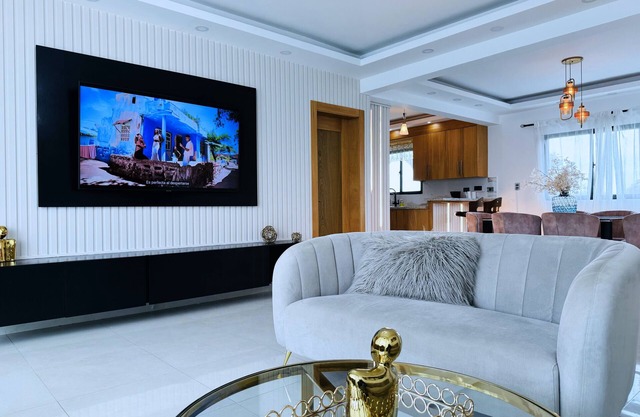 Spacious 4BR Apt| Villa Maria| Santiago