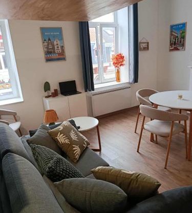 Spacieux studio avec Mezzanine Top rénové capacité 4 personnes, Aquae Mare