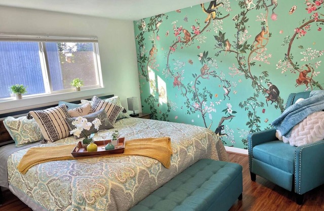 Spacious 2 Bedroom Home in Queen Anne