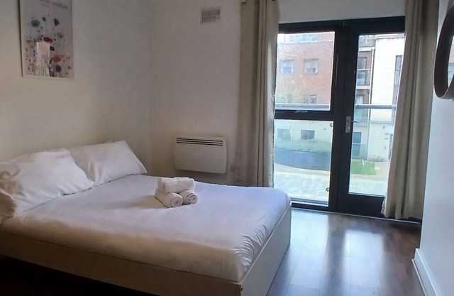 Spacious 2Bed Aparment-Only15Minutes to City