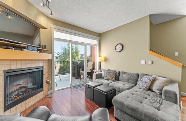 Spacious 3 Bedroom Townhome, Sooke, BC