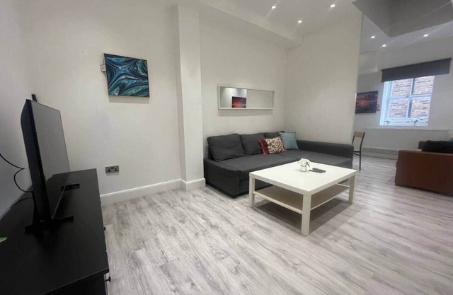 Spacious 3BR/2BA w/lift - Central Maida Vale