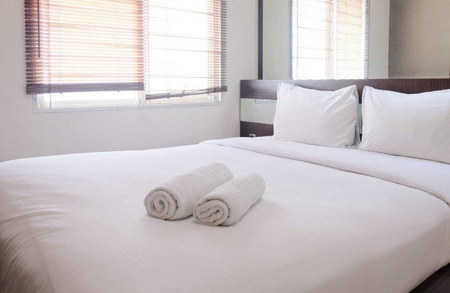 Spacious 3Br Combined Unit At Pinewood Apartment