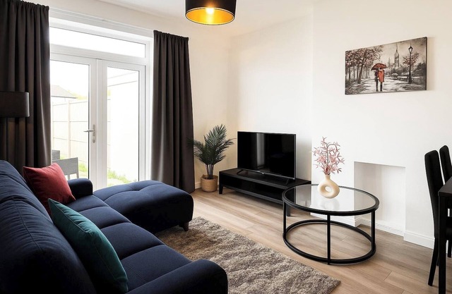 Spacious 3BR Duplex near Wimbledon with free parking & Garden