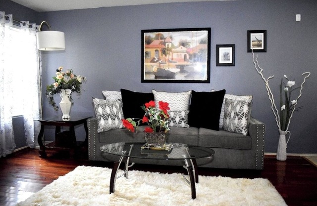 Spacious 4BR Getaway - Theater, PS5, Pool Table