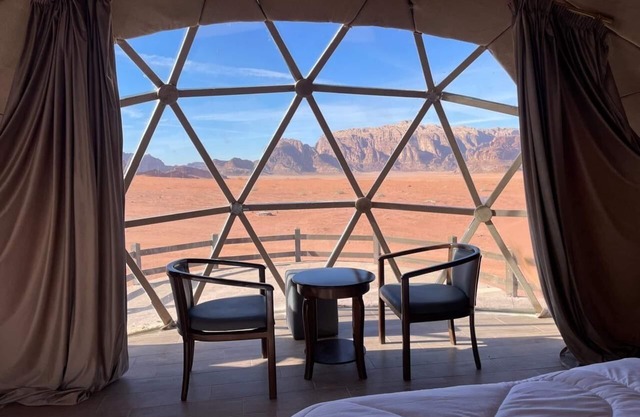 Spacious 9-bedroom chalet in charming Wadi Rum Village with AC