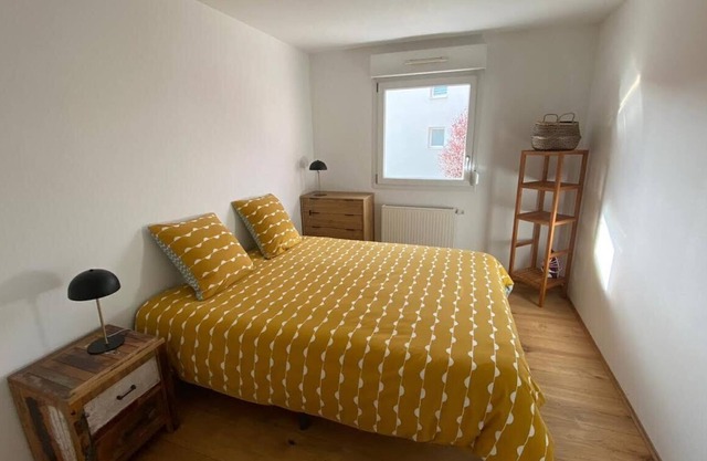 Spacious and quiet apartment combining Modernity & Vintage