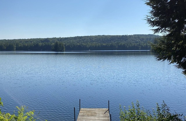 Spacious and Relaxing New England Lakeside Getaway
