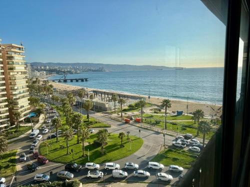 Spacious apartment facing the beach and San Martin