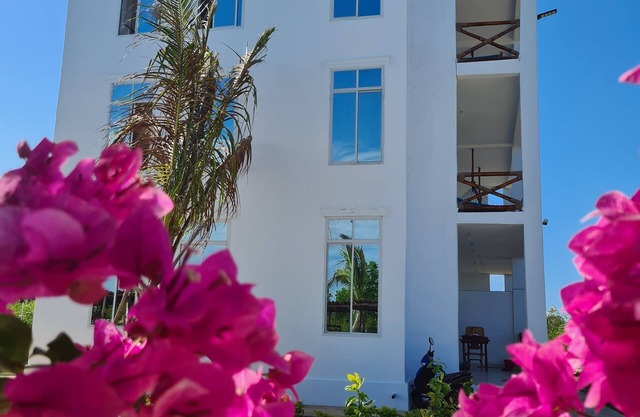 Spacious apartments with Indian ocean view, near the sky-blue beach Muyuni
