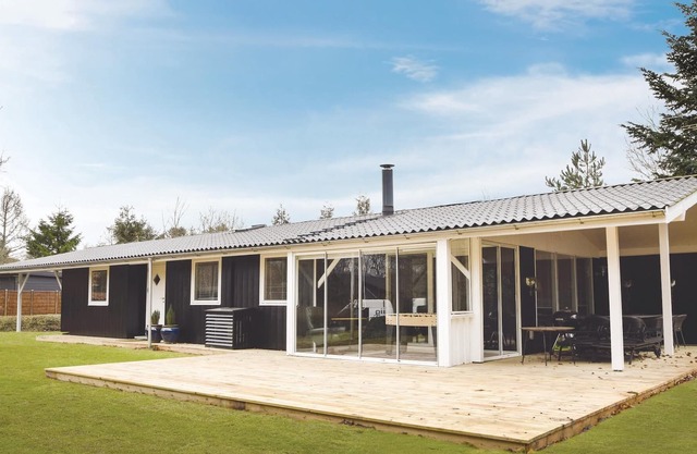 Spacious, beautiful cottage with four good bedrooms and two bathrooms.
