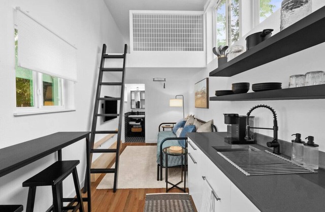 Spacious & Bright w/ Deck - Walkable to 6th St!