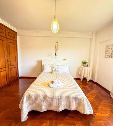 Spacious Double Room Garden View Good Natural Light SuperHost Stay