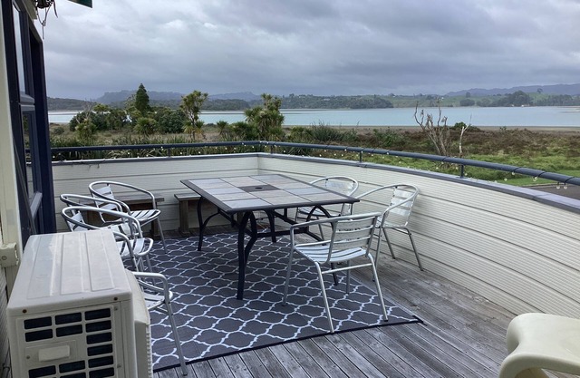 Spacious Harbourside Luxury