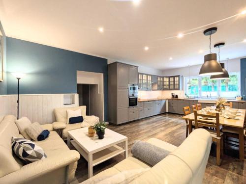 Spacious holiday apartment with sauna, Kolobrzeg