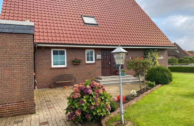 Spacious holiday flat with garden and barbecue