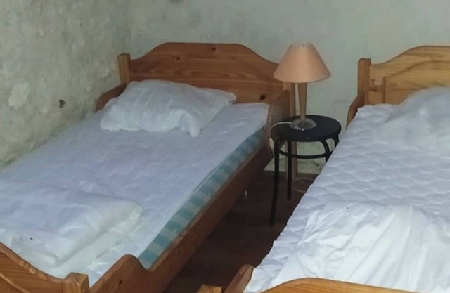 Spacious house, private pool, gardens, peace