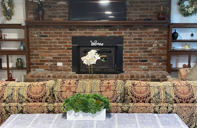 Spacious Kentucky Home in the Heart of Derby and Bourbon Country