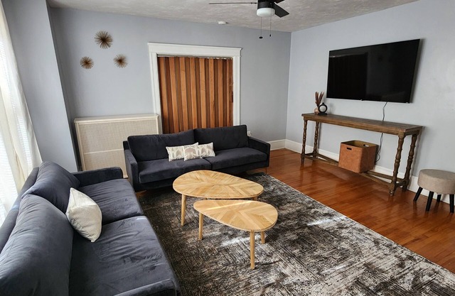 Spacious luxury 3 bedroom apartment