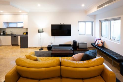 Spacious Luxury Home nr Sydney Airport, CBD & Beaches