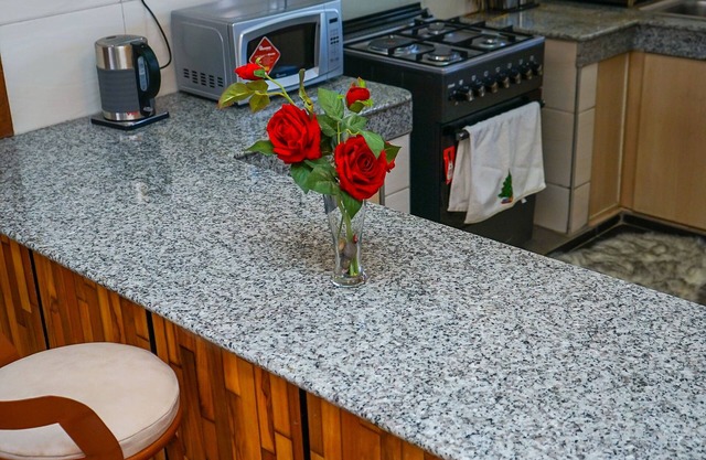 Spacious, Modern one bedroom apartment