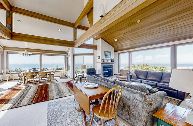Spacious oceanfront home with free WiFi, fireplace, and wrap-around deck