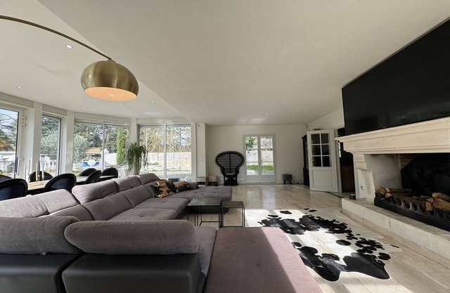 Spacious Poolside Retreat Near Le Mans