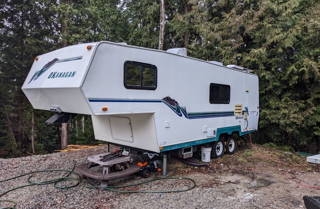 Spacious Tidy Resort Clean RV Sunshine Coast BC 5 min from Ferry Dog Friendly