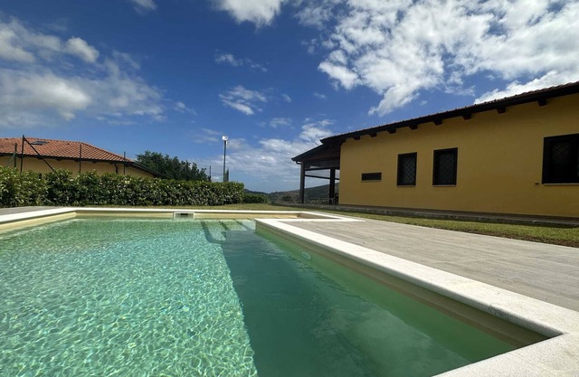 Spacious Villa With Pool Between Itri and Gaeta