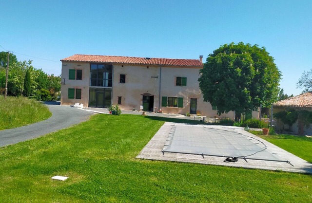 . Special PMR. Near one of France's most beautiful villages. View. In the heart of nature