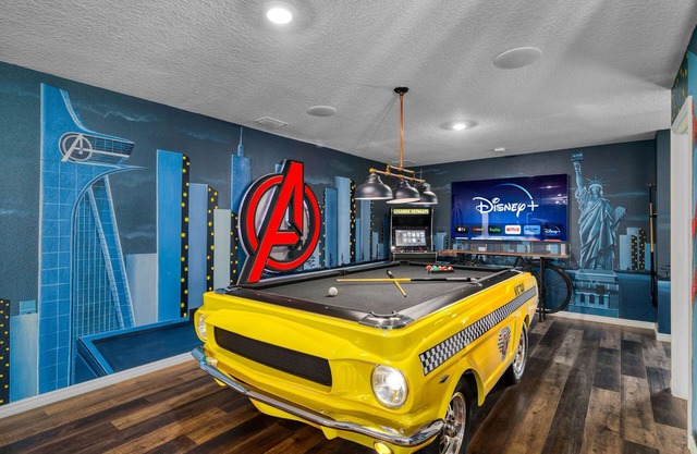 Spectacular! 9 Bedroom Disney & Universal Themed Home - Private Pool & Spa