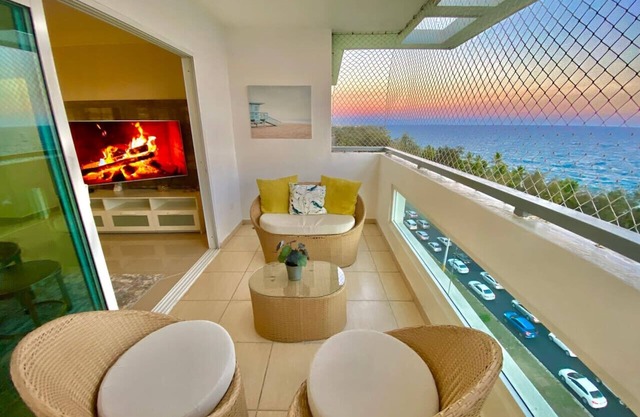 Spectacular Sea View Condo with Amazing Pool, 10 minutes to the Colonial Zone