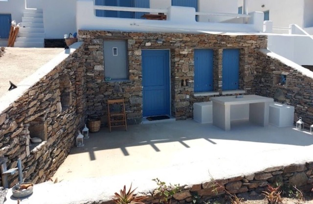 Spitaki-Loutra, Kythnos