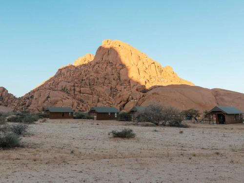 Spitzkoppe Cabin Camp