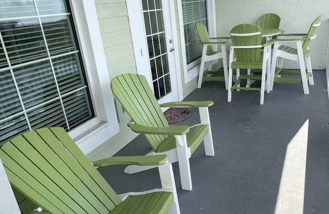 Splash Harbour Waterfront Condo, Harbourside #7717