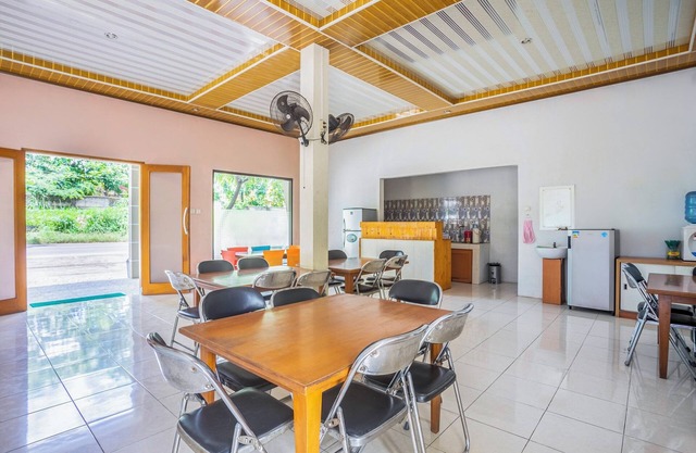 SPOT ON 2974 Penginapan Roma 88