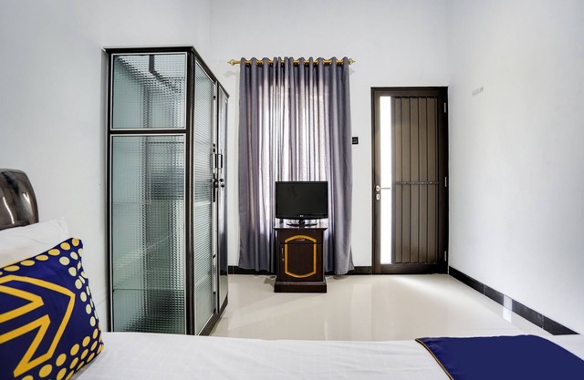 SPOT ON 91745 Rumah Kost Gresik Syariah