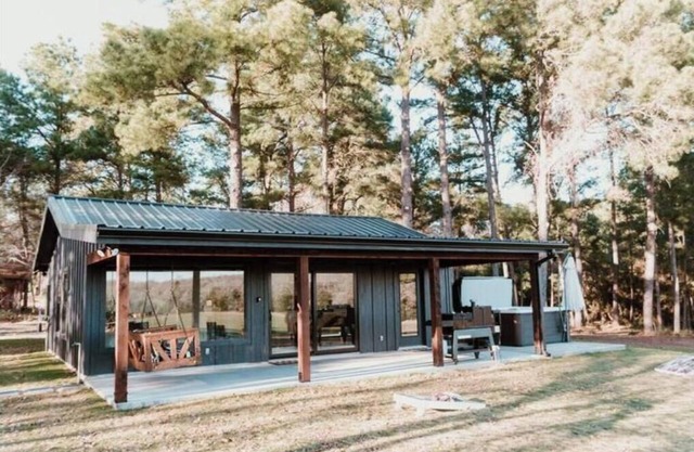 Spring Creek Oasis, 2-bedroom house in welcoming Bryan
