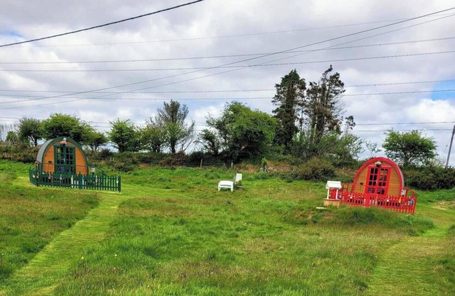 St Austell Glamping Pod with Spa Pool and Pets Ok