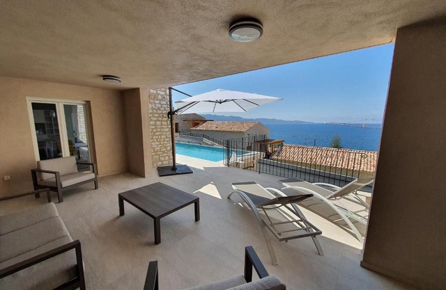 St-Florent Appartement neuf vue mer panoramique piscine 4 chambres - MOR401