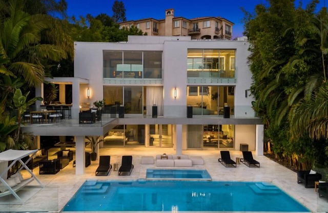 St Ives Modern - Modern St Ives Estate with Theater, Pool, and Views