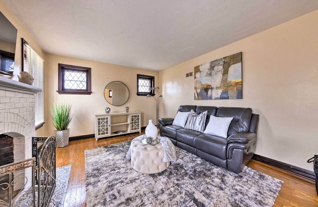 St Louis Vacation Rental 4 Mi to Airport!