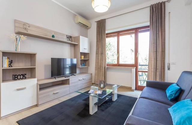 St Peter apartment with garage