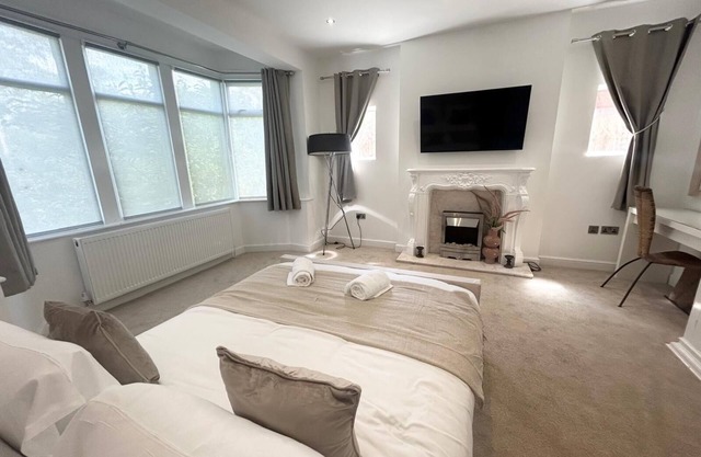 Stanley House - Luxury 6 Bed, Free Parking