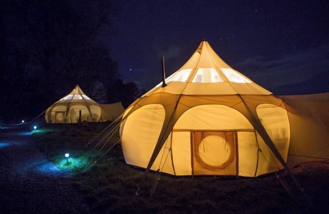 Stargazing, wood fires and hot tub