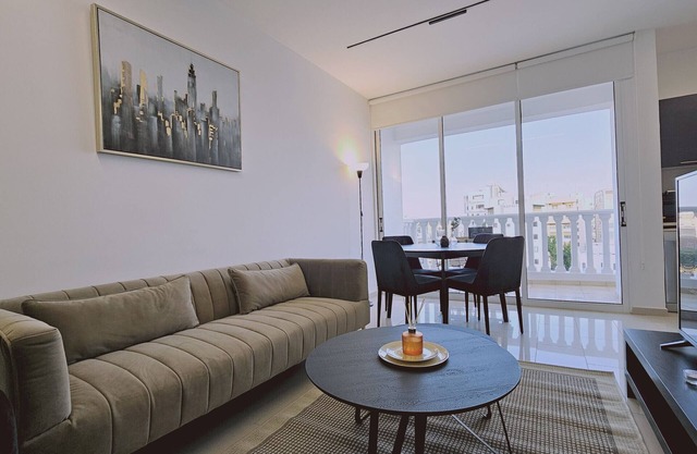 STAY Cosmo City Suite 401