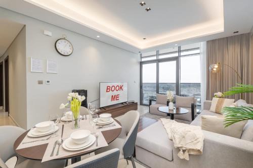 StayShort - Fabulous and Spacious 2BR in Nobles Tower