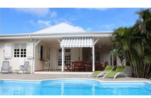 Ste-Anne, Villa MADININA close to the beach, private swimming pool